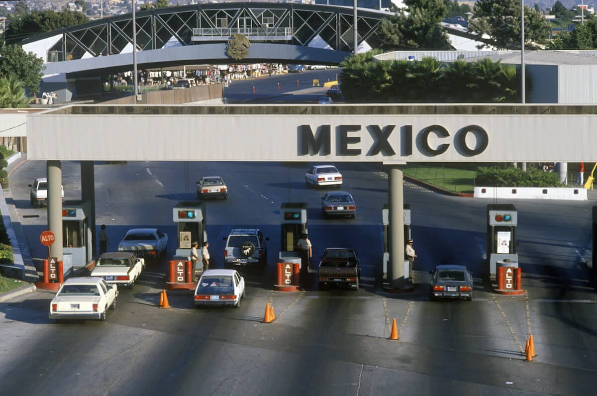 Manufacturing in Mexico; Border of Mexico
